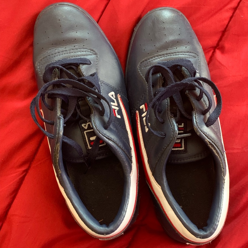 Fila Shoes - Picture 1 of 5